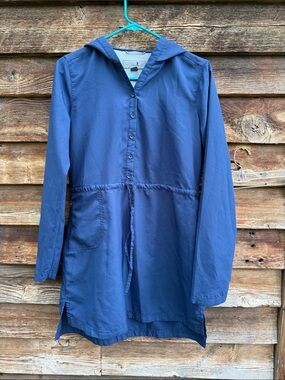 Royal Robbins dress insect shield hooded